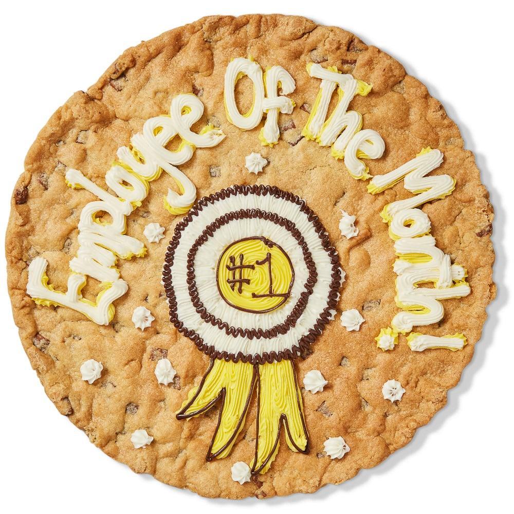 Employee Of The Month Round Milk Choc Single Layer
